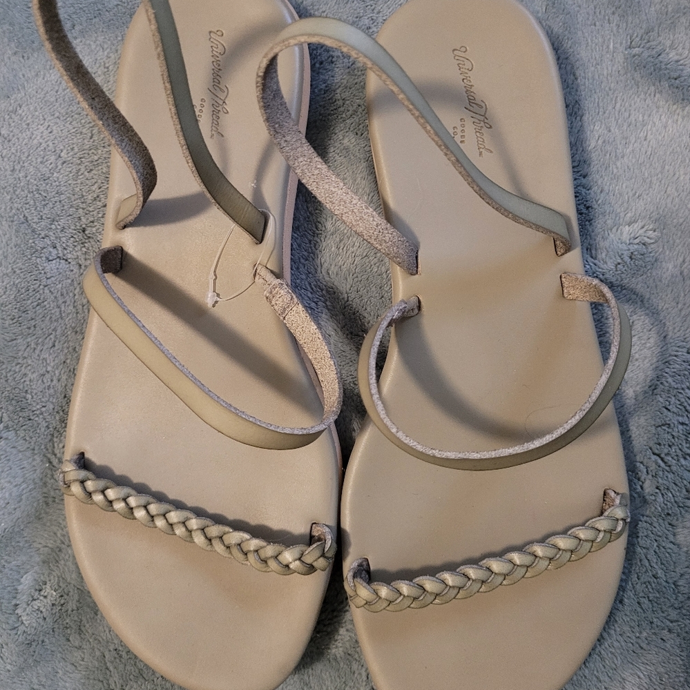 Sandals - Picture 2 of 5